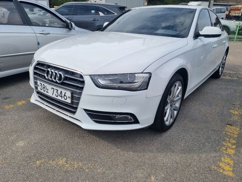 Audi A4 2.0 TDI B8 — пробег 130 000 км — фото 2 из 5