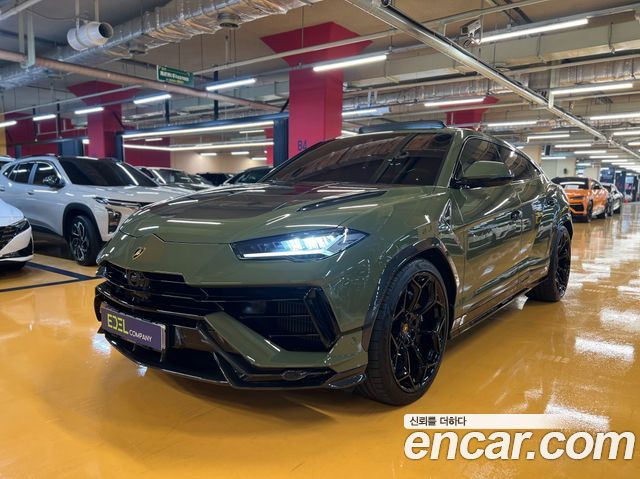 Lamborghini Urus из Кореи Encar
