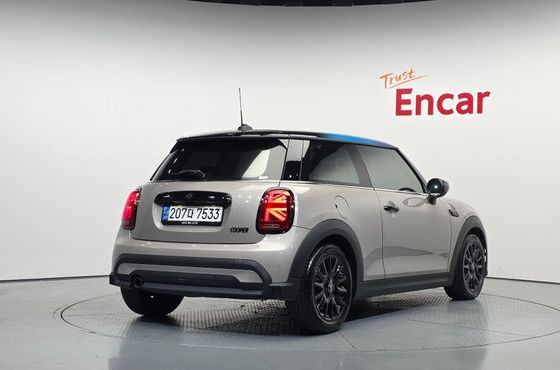 Mini Cooper Gen Z Edition 3rd — пробег 22 210 км — фото 2 из 5