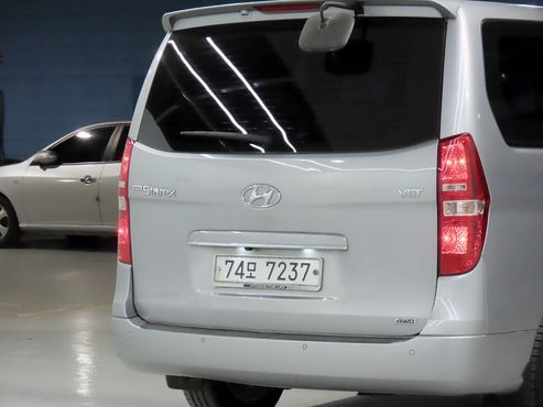 Hyundai Starex 4WD Wagon 11-Seater Modern — пробег 116 000 км — фото 5 из 5