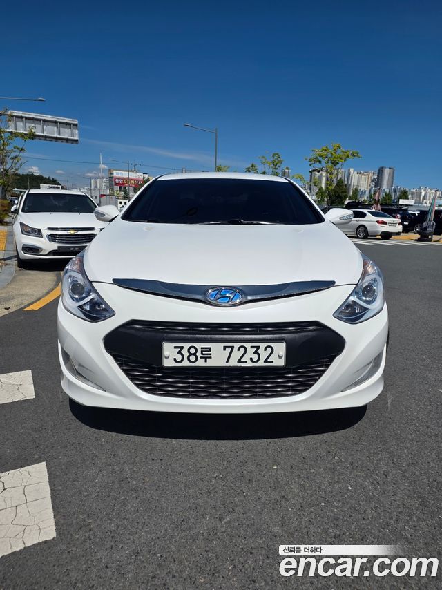Hyundai Sonata 2.0 Premier — пробег 164 067 км — фото 1 из 5