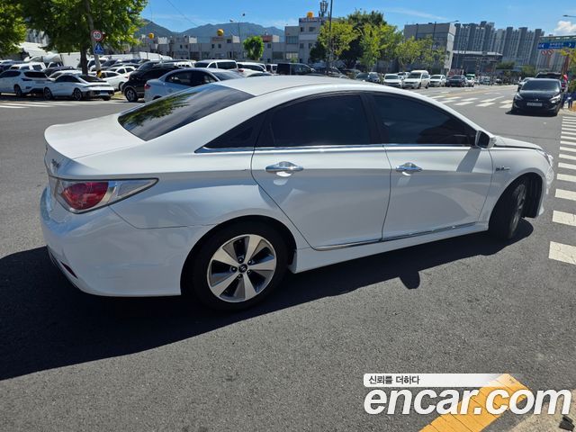Hyundai Sonata 2.0 Premier — пробег 164 067 км — фото 3 из 5