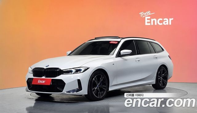 BMW 3-Series 320i Touring M Sports — пробег 25 421 км — фото 1 из 5