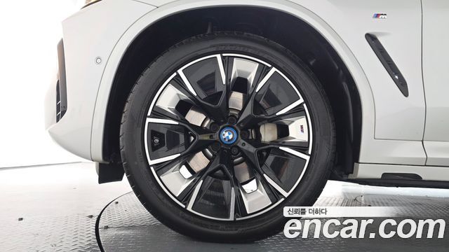 BMW iX3 M Sports — пробег 51 401 км — фото 5 из 5