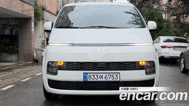 Hyundai Staria L3.5 Cargo 5-Seater Modern — пробег 800 км — фото 1 из 5