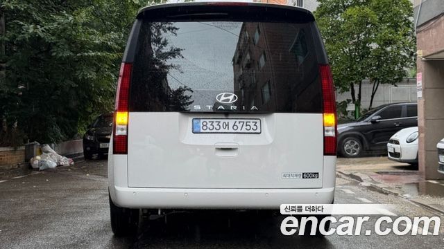 Hyundai Staria L3.5 Cargo 5-Seater Modern — пробег 800 км — фото 4 из 5