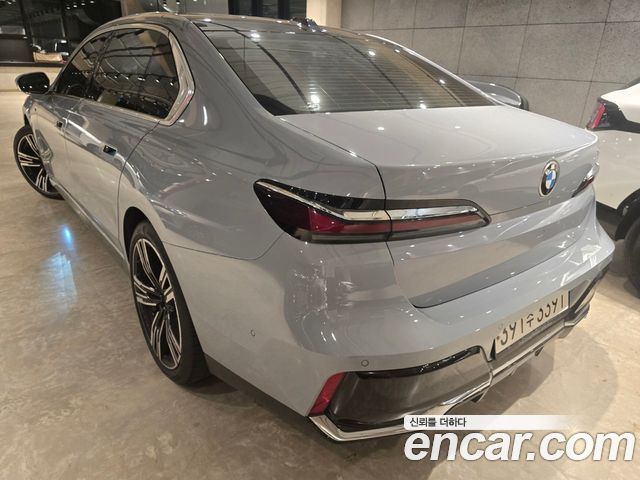 BMW 7-Series 740i sDrive M Sport — пробег 60 777 км — фото 5 из 5