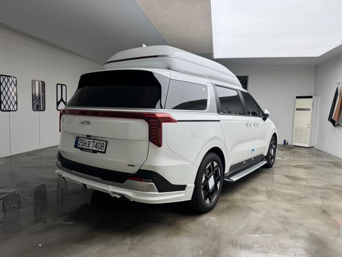 Kia Carnival HEV 9-Seater Hi-Limousine (Special vehicle) — пробег 305 км — фото 3 из 5