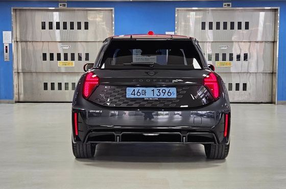Mini Cooper JCW — пробег 6 365 км — фото 4 из 5