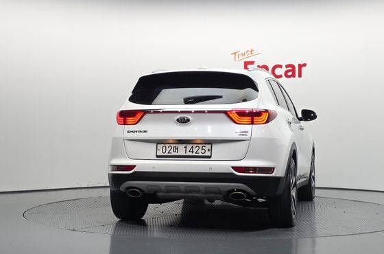 Kia Sportage Diesel 2WD Noblesse Plus — пробег 97 435 км — фото 4 из 5