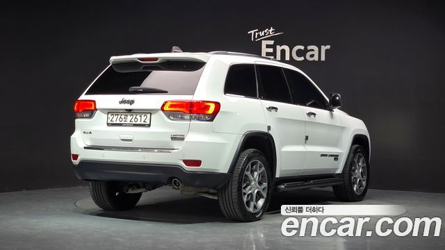 Jeep Cherokee 3.6 Limited WK2 — пробег 120 732 км — фото 2 из 5