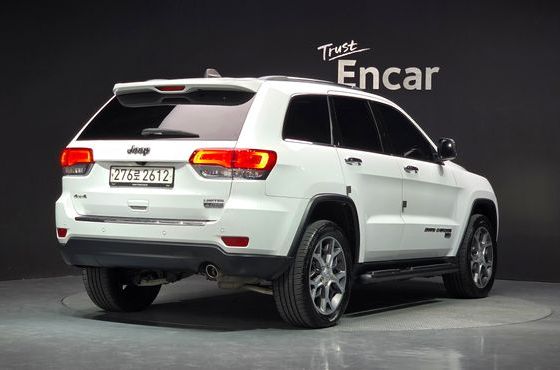 Jeep Cherokee 3.6 Limited WK2 — пробег 120 732 км — фото 2 из 5