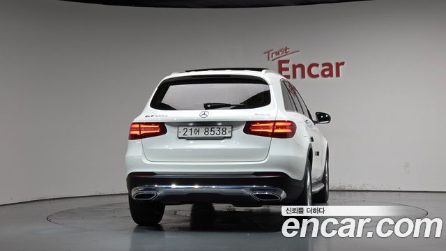Mercedes-Benz GLC-Class GLC220 d 4MATIC — пробег 62 618 км — фото 4 из 5