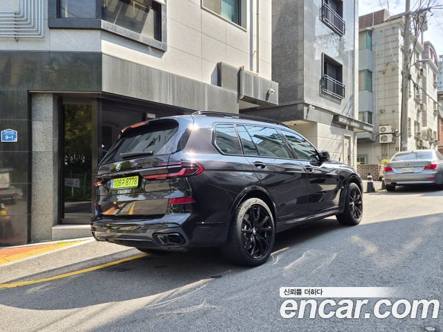 BMW X7 M60i xDrive M sport 6STR — пробег 8 000 км — фото 2 из 5