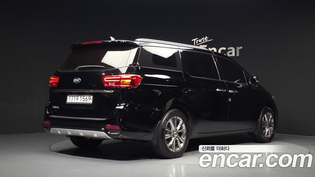 Kia Carnival из Кореи Encar