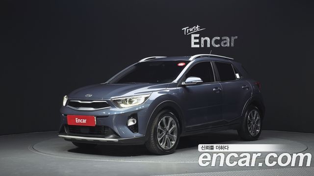Kia Stonic из Кореи Encar