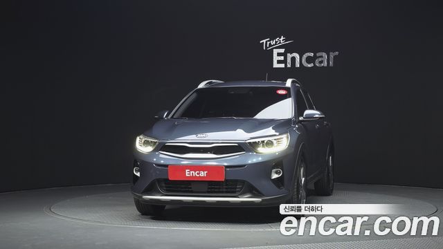 Kia Stonic из Кореи Encar