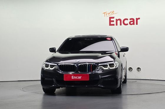 BMW 5-Series 520i M Sport — пробег 49 945 км — фото 3 из 5