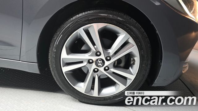 Hyundai AVANTE 1.6 GDI Premium — пробег 136 307 км — фото 5 из 5