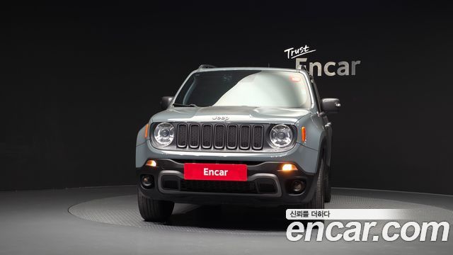 Jeep Renegade 2.0 Diesel Tailhawk AWD — пробег 82 866 км — фото 3 из 5