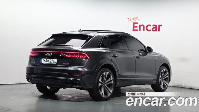 Audi Q8 55 TFSI Quattro Premium — пробег 38 741 км — фото 2 из 5