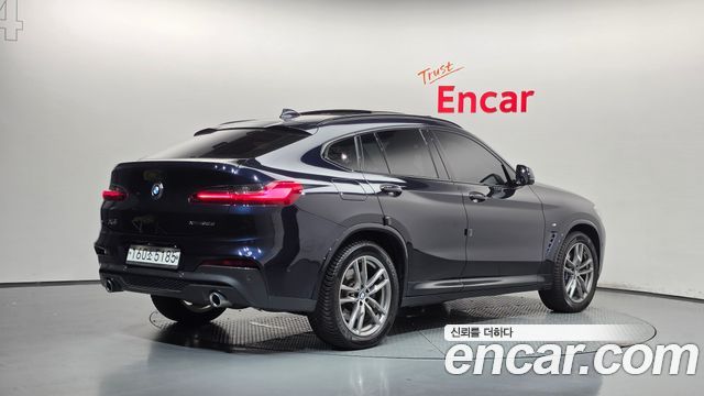 BMW X4 xDrive20d M Sport — пробег 55 823 км — фото 2 из 5
