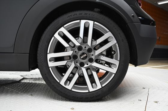 Mini Cooper Essential — пробег 4 056 км — фото 5 из 5