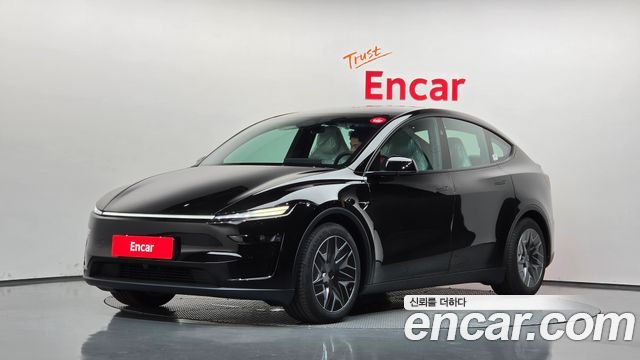 Tesla Model Y L Long Range AWD — пробег 39 км — фото 1 из 5