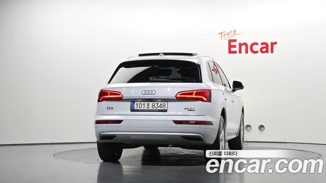 Audi Q5 40 TDI Quattro Premium — пробег 127 135 км — фото 4 из 5