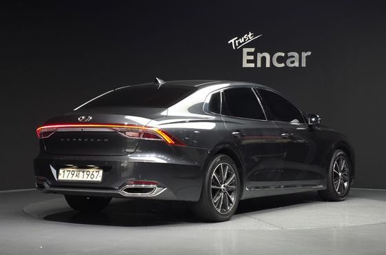 Hyundai Grandeur 2.5 Exclusice — пробег 214 493 км — фото 2 из 5