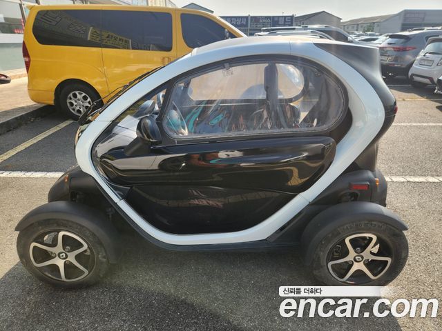 Renault (Samsung) Twizy Intens(2-seater) — пробег 902 км — фото 4 из 5
