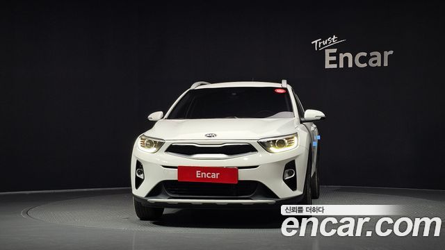 Kia Stonic из Кореи Encar
