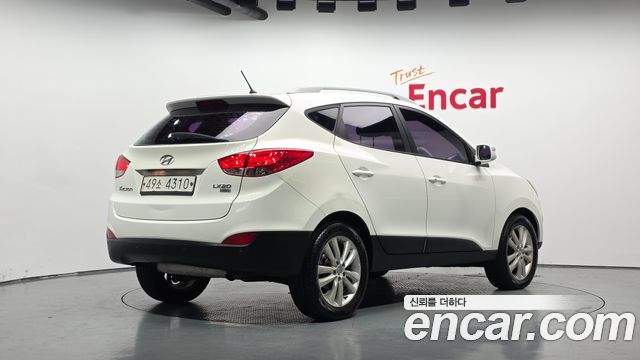 Hyundai Tucson Diesel 2WD LX20 Smart-Pack — пробег 207 437 км — фото 2 из 5