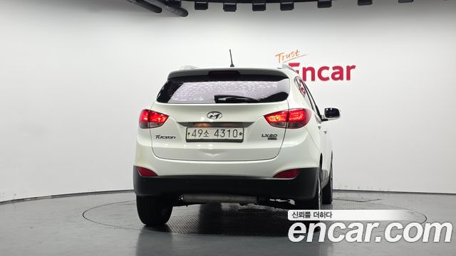 Hyundai Tucson Diesel 2WD LX20 Smart-Pack — пробег 207 437 км — фото 4 из 5