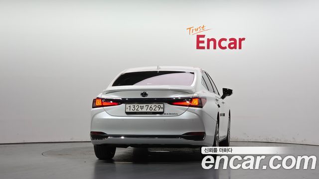 Lexus ES из Кореи Encar
