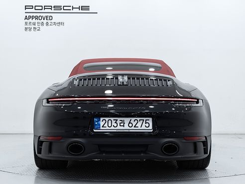 Porsche 911 Carrera 4 GTS Cabriolet — пробег 12 070 км — фото 4 из 5