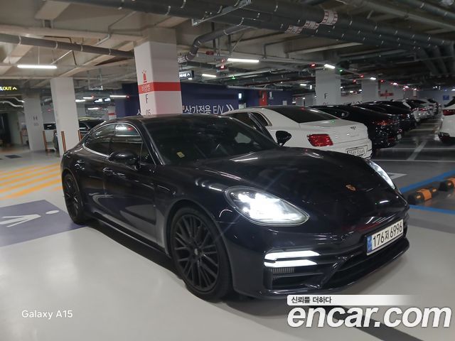 Porsche Panamera 3.0 — пробег 90 000 км — фото 1 из 5