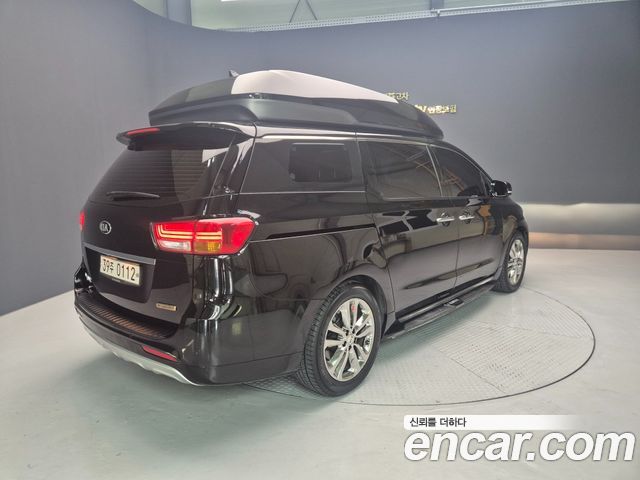 Kia Carnival из Кореи Encar