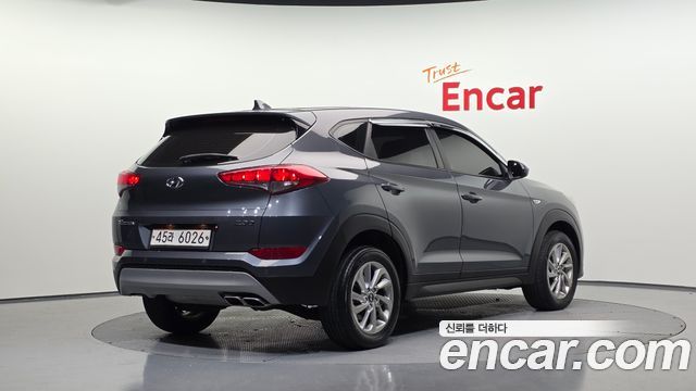 Hyundai Tucson Diesel 2.0 2WD Smart — пробег 132 703 км — фото 2 из 5