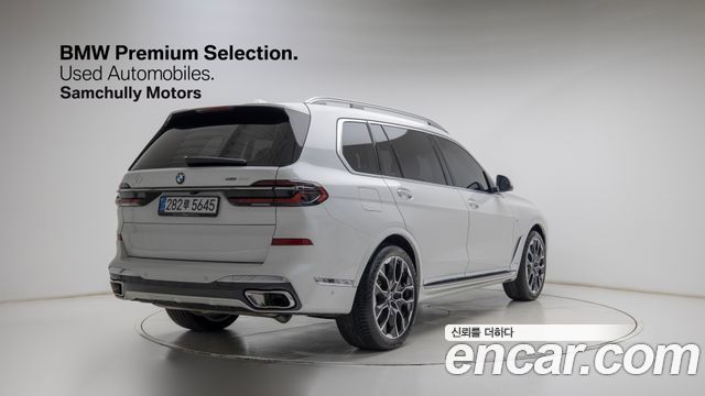 BMW X7 xDrive 40i M Sport 6STR — пробег 5 700 км — фото 4 из 5
