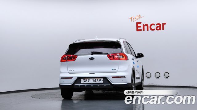 Kia Niro из Кореи Encar