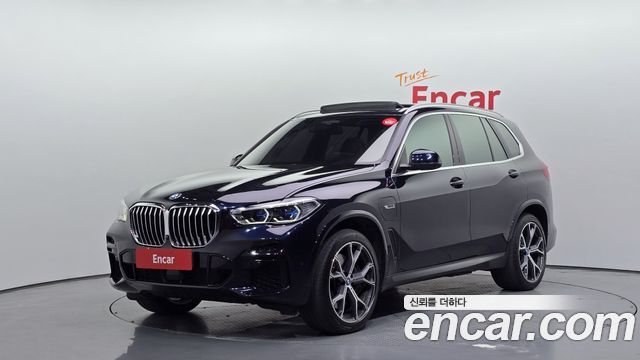 BMW X5 xDrive 45e M Sport — пробег 91 460 км — фото 1 из 5