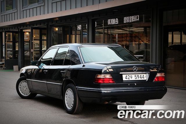 Mercedes-Benz E-Class из Кореи Encar