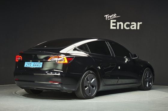 Tesla Model 3 Long Range AWD — пробег 126 554 км — фото 2 из 5