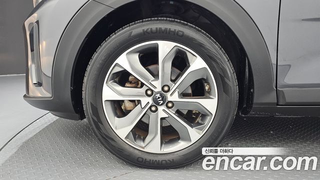 Kia Stonic из Кореи Encar
