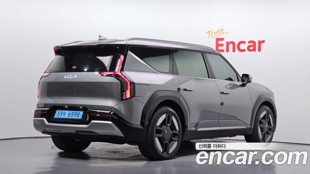 Kia EV9 Long Range 4WD Earth — пробег 85 047 км — фото 2 из 5