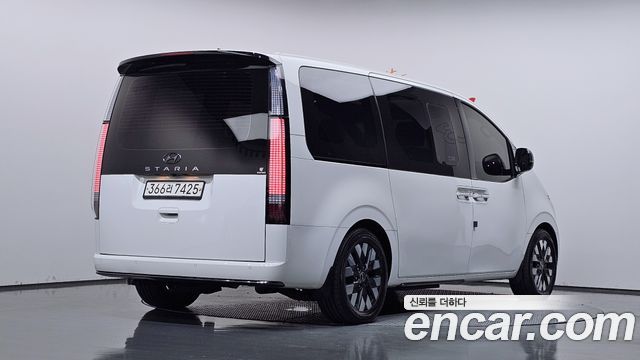 Hyundai Staria из Кореи Encar