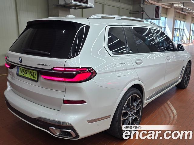 BMW X7 xDrive 40i M Sport 7STR — пробег 4 851 км — фото 2 из 5