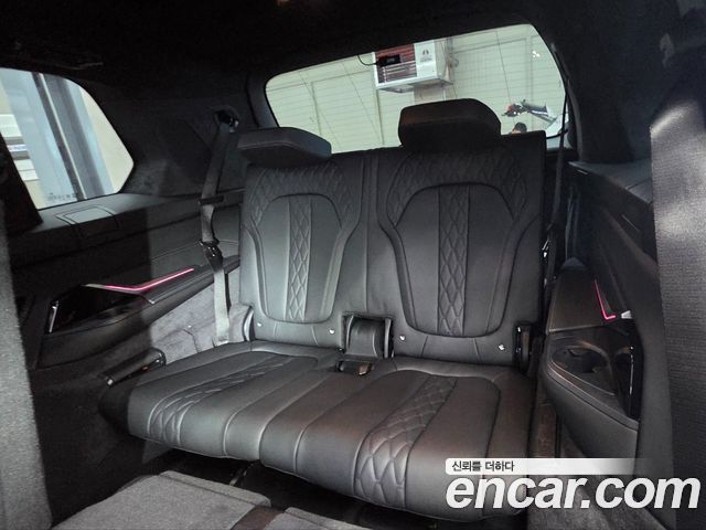 BMW X7 xDrive 40i M Sport 7STR — пробег 4 851 км — фото 5 из 5