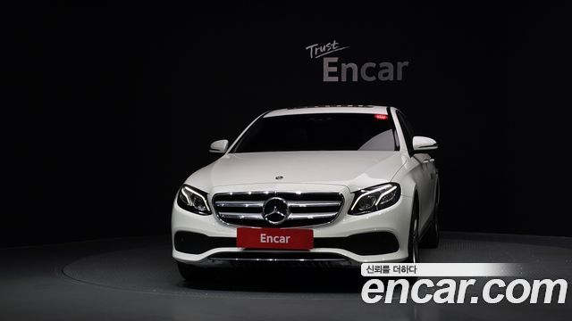 Mercedes-Benz E-Class E300 4MATIC Avnatgarde — пробег 96 639 км — фото 3 из 5